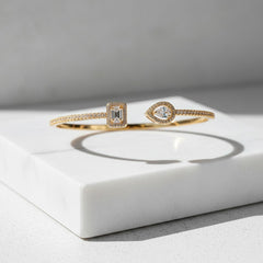 CUBIC ZIRCONIA COLLECTION - EXQUISITE BANGLE BRACELET -CZBR144 GOLD