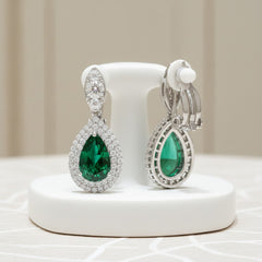 CUBIC ZIRCONIA COLLECTION - LUXE SPARKLE CLIP ON EARRINGS - CZER839 EMERALD GREEN