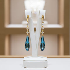 CUBIC ZIRCONIA COLLECTION - EXQUISITE TREASURE DROP EARRINGS - GOLD