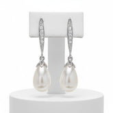 CUBIC ZIRCONIA COLLECTION - CHIC PEARL DROP EARRINGS - CZER392 (SILVER)