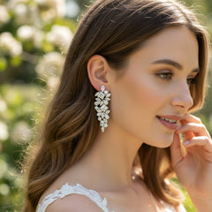 CUBIC ZIRCONIA COLLECTION - LUXE SPARKLE EARRINGS - CZER848 SILVER