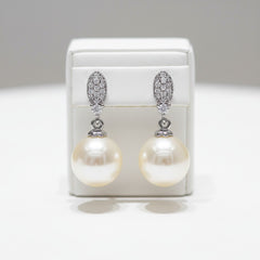 CUBIC ZIRCONIA COLLECTION - DAINTY PEARL DROP EARRINGS - CZER427