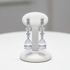 CUBIC ZIRCONIA COLLECTION - CRYSTAL SPARKLE EARRINGS - CZER431