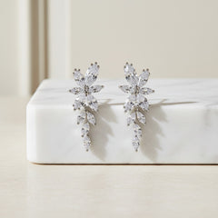 CUBIC ZIRCONIA COLLECTION - DAINTY TREASURE EARRINGS - CZER448 SILVER