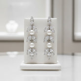 CUBIC ZIRCONIA COLLECTION - DAINTY PEARL SPARKLE EARRINGS - CZER453 SILVER
