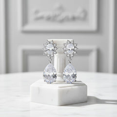 CUBIC ZIRCONIA COLLECTION - DAISY CRYSTAL EARRINGS - CZER459 (SILVER)