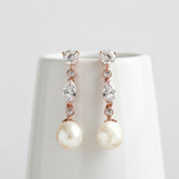 CUBIC ZIRCONIA COLLECTION - GLAM PEARL DROP EARRINGS - CZER363 ROSE GOLD