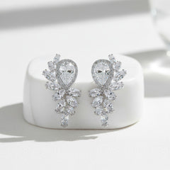 CUBIC ZIRCONIA COLLECTION - EXQUISITE STARLET EARRINGS - CZER476 SILVER