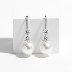 STERLING SILVER COLLECTION - EXQUISITE PEARL DROP EARRINGS - CZER852 SILVER