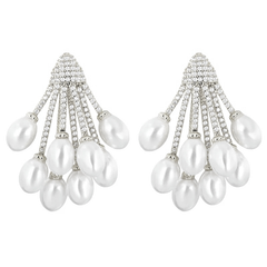 CUBIC ZIRCONIA COLLECTION - PEARL CLUSTER EARRINGS - CZER862 SILVER