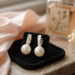 CUBIC ZIRCONIA COLLECTION - GLOSSY PEARL EARRINGS - PINK CZER871 IVORY