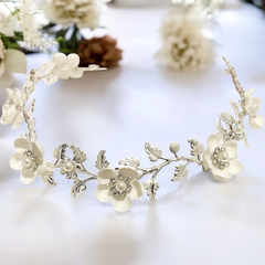 ATHENA COLLECTION - DAINTY DAISY HAIR VINE - HP216