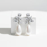 CUBIC ZIRCONIA COLLECTION - PEARL ELEGANCE EARRINGS - CZER898 SILVER