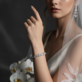 CUBIC ZIRCONIA COLLECTION - STATEMENT CRYSTAL BRACELET - BR174 SILVER