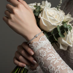 CUBIC ZIRCONIA COLLECTION - EXQUISITE HEART BRACELET - STERLING SILVER