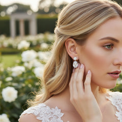 CUBIC ZIRCONIA COLLECTION - DAINTY SPARKLE EARRINGS - CZER936