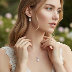 CUBIC ZIRCONIA COLLECTION - DAINTY CRYSTAL GEM SET - CZNK32 GOLD