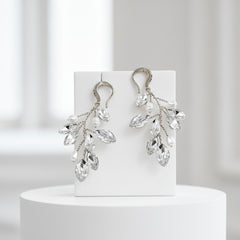 ATHENA COLLECTION - PEARL VINE EARRINGS - (ER488) SILVER