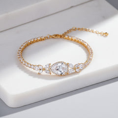 ATHENA COLLECTION - STARLET CHIC BRACELET - GOLD (BR45)