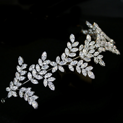 CUBIC ZIRCONIA COLLECTION - GLITZY GLAM HEADPIECE - AHB30