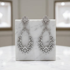 CUBIC ZIRCONIA COLLECTION - STARLET DAZZLE EARRINGS - CZER522 - SILVER