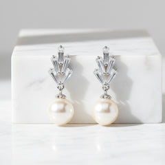 CUBIC ZIRCONIA EARRINGS - GATSBY CHIC EARRINGS - SILVER - CZER528
