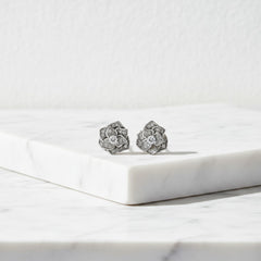 CUBIC ZIRCONIA COLLECTION - VINTAGE ROSE EARRINGS - SILVER CZER553