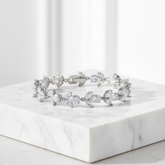 CUBIC ZIRCONIA COLLECTION - EXQUISITE SPARKLE BRACELET - SILVER - (BR111)