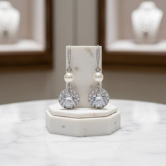 CUBIC ZIRCONIA COLLECTION - DAINTY STARLET EARRINGS - CZER581SILVER