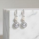 CUBIC ZIRCONIA COLLECTION - DAINTY STARLET EARRINGS - CZER581SILVER