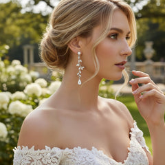 CUBIC ZIRCONIA COLLECTION - DIVINE CRYSTAL VINE EARRINGS - CZER593 GOLD