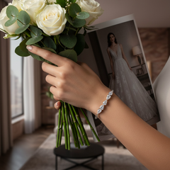 CUBIC ZIRCONIA COLLECTION - CRYSTAL DIVINE BRACELET - BR126 SILVER