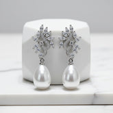 CUBIC ZIRCONIA COLLECTION - LUXE PEARL EARRINGS - CZER634