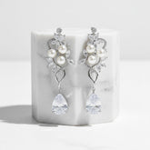 CUBIC ZIRCONIA COLLECTION - PEARL BLOOM EARRINGS- CZER658 SILVER