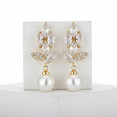 CUBIC ZIRCONIA COLLECTION - GLITZY PEARL EARRINGS - CZER671 GOLD