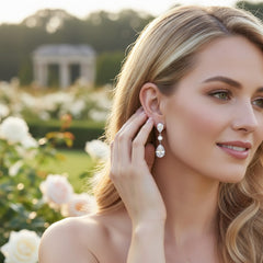 CUBIC ZIRCONIA COLLECTION - CHIC CZ SPARKLE EARRINGS - CZER680 SILVER