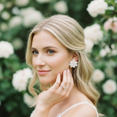 ATHENA COLLECTION - CHIC FLOWER EARRINGS - CZER689