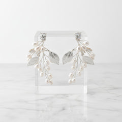 CUBIC ZIRCONIA COLLECTION - RADIANCE PEARL EARRINGS - CZER690 SILVER