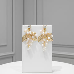CUBIC ZIRCONIA COLLECTION - RADIANCE PEARL EARRINGS - CZER690 GOLD