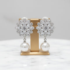 CUBIC ZIRCONIA COLLECTION - PEARL DROP CLIP ON EARRINGS - CZER695 SILVER