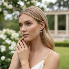 CUBIC ZIRCONIA COLLECTION - VINTAGE FLOWER EARRINGS - CZER756 SILVER