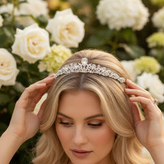 CUBIC ZIRCONIA COLLECTION - CHIC STARLET TIARA - AHB181 GOLD