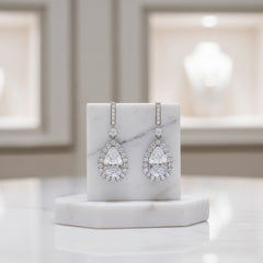 CUBIC ZIRCONIA COLLECTION - CRYSTAL SHIMMER EARRINGS - SILVER CZER760