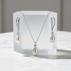 CUBIC ZIRCONIA COLLECTION - EXQUISITE FRESHWATER PEARL SET - CZNK219 SILVER
