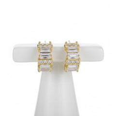 CUBIC ZIRCONIA COLLECTION - GLEAMING GOLD EARRINGS - CZER775 GOLD