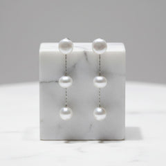 ATHENA COLLECTION - FRESHWATER PEARL DAINTY DROP EARRINGS - CZER782 SILVER