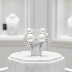 CUBIC ZIRCONIA COLLECTION - PEARL GEM EARRINGS - CZER788 SILVER
