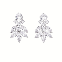 CUBIC ZIRCONIA COLLECTION - DAINTY DIVA NECKLACE SET - CZER232 SILVER