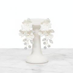 ATHENA COLLECTION - EXQUISITE FLOWER EARRINGS - CZER649 - SILVER