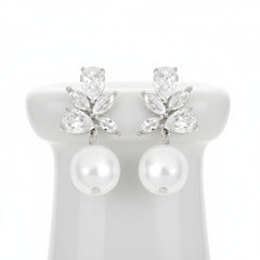 CUBIC ZIRCONIA COLLECTION - VINTAGE SHIMMER EARRINGS - CZER816 SILVER